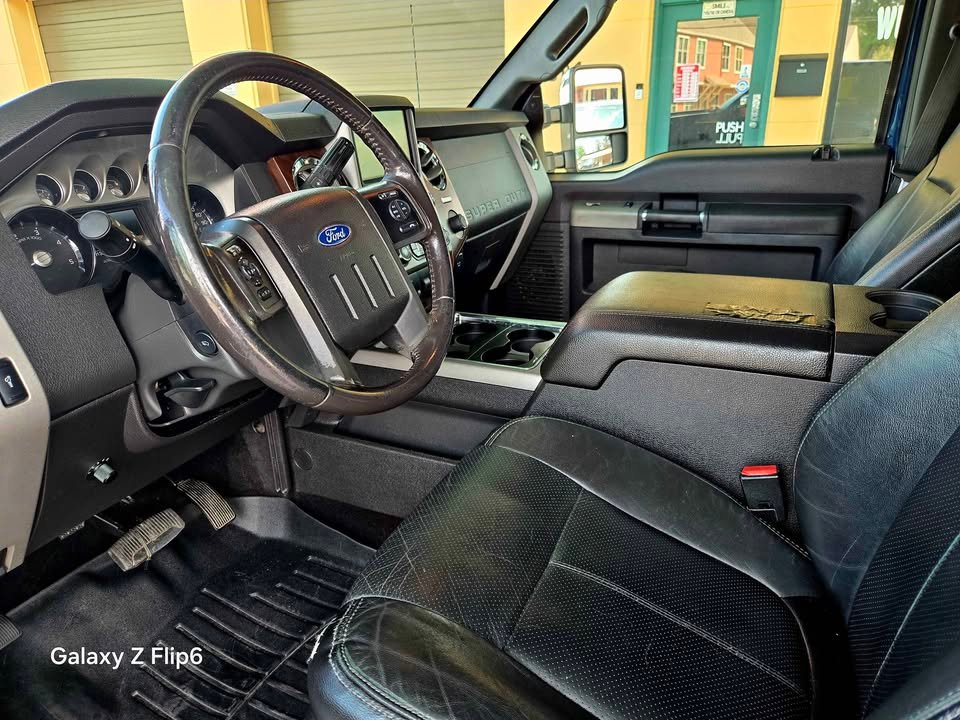 2016 FORD F-250 LARIAT 4X4